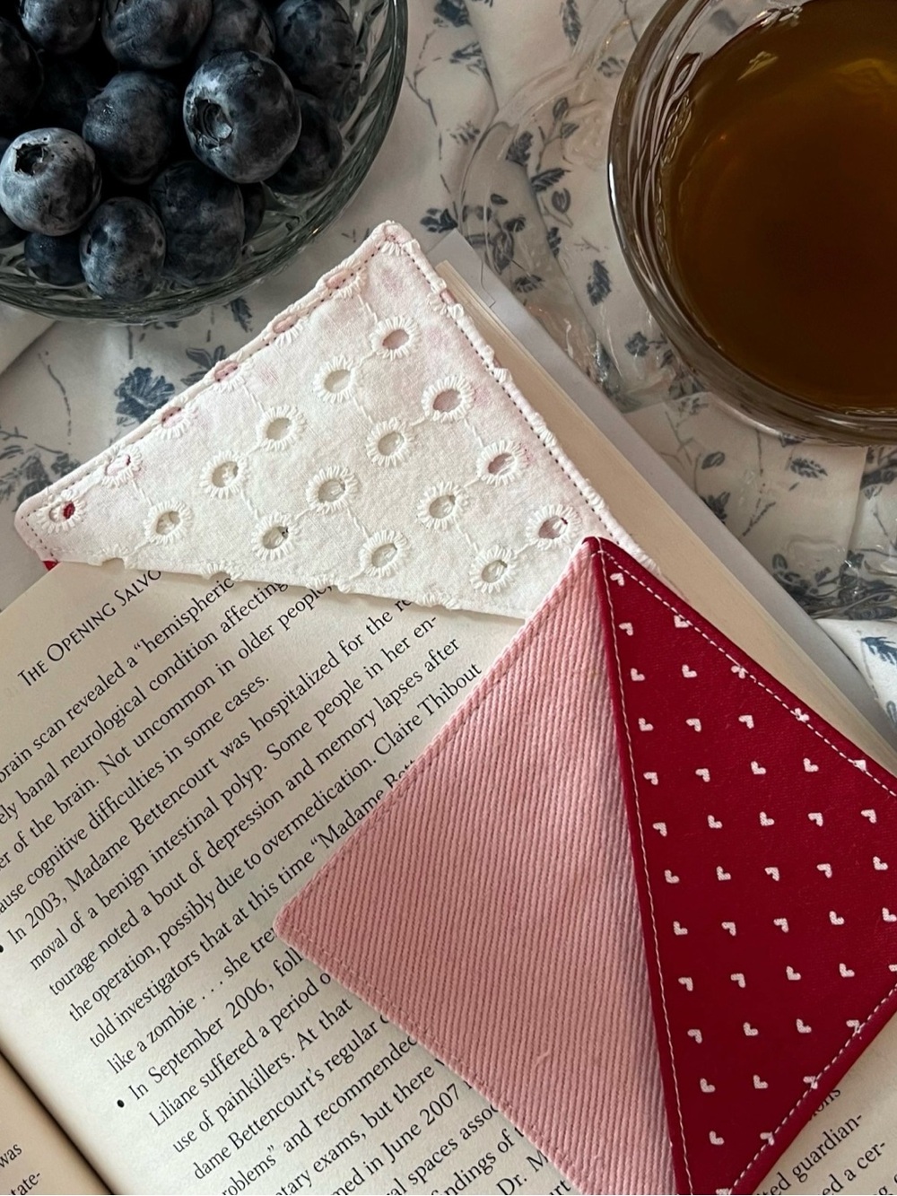 Handmade Pink Red Heart Print White Eyelet Bookmark Set